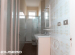 1F6A5002
