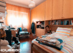 MIC03825